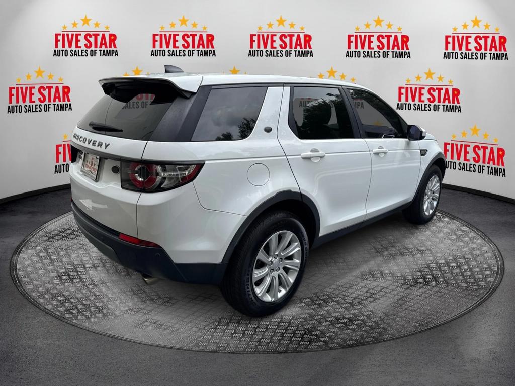 2017 Land Rover Discovery - $8,995