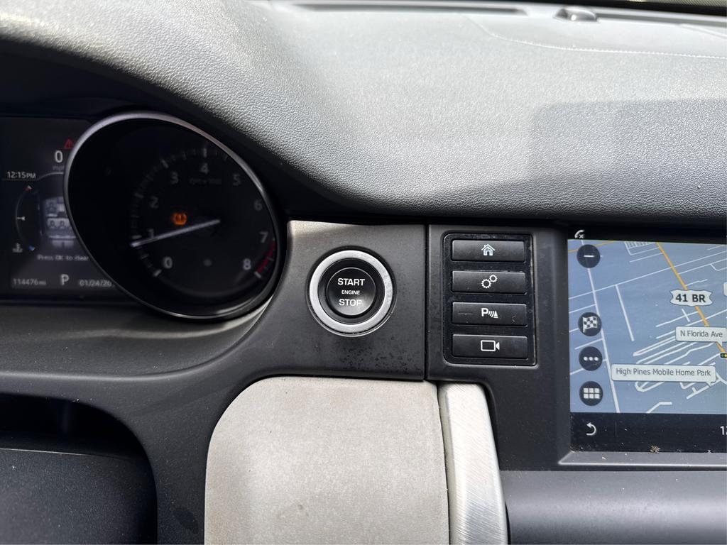 2017 Land Rover Discovery - $8,995