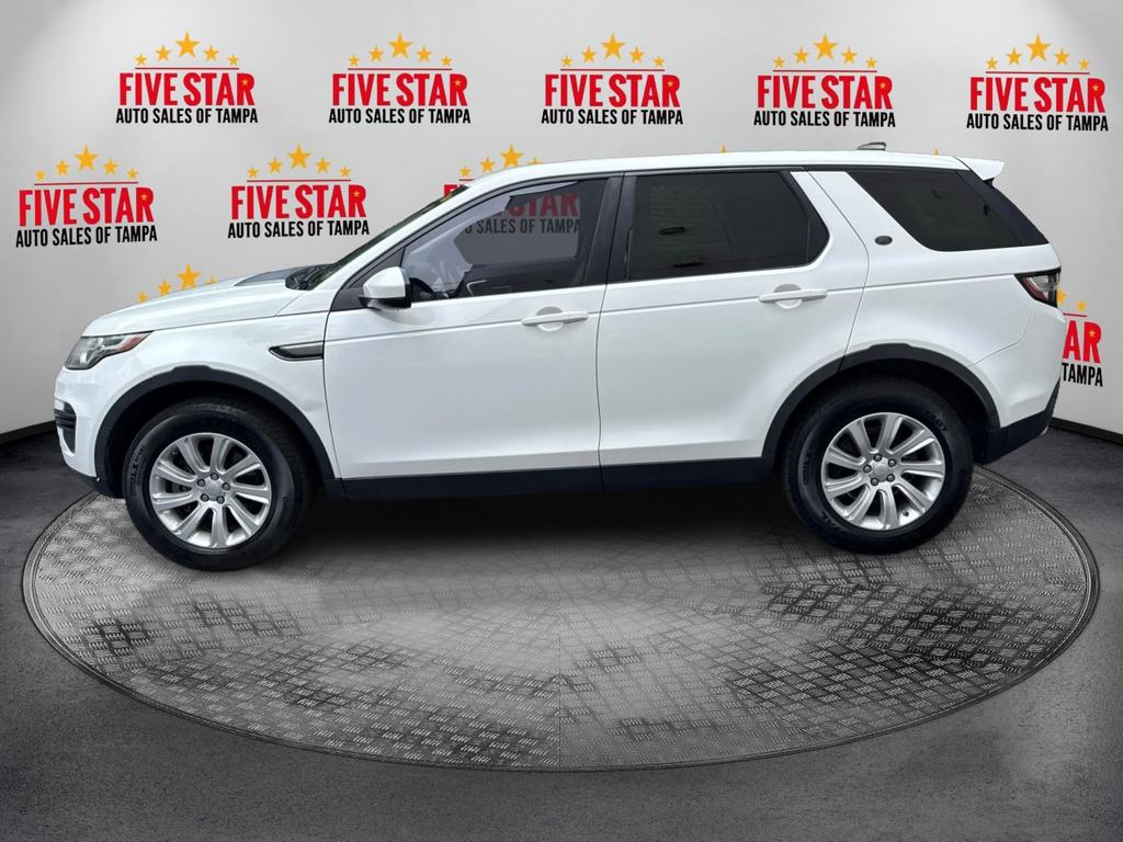 2017 Land Rover Discovery - $8,995