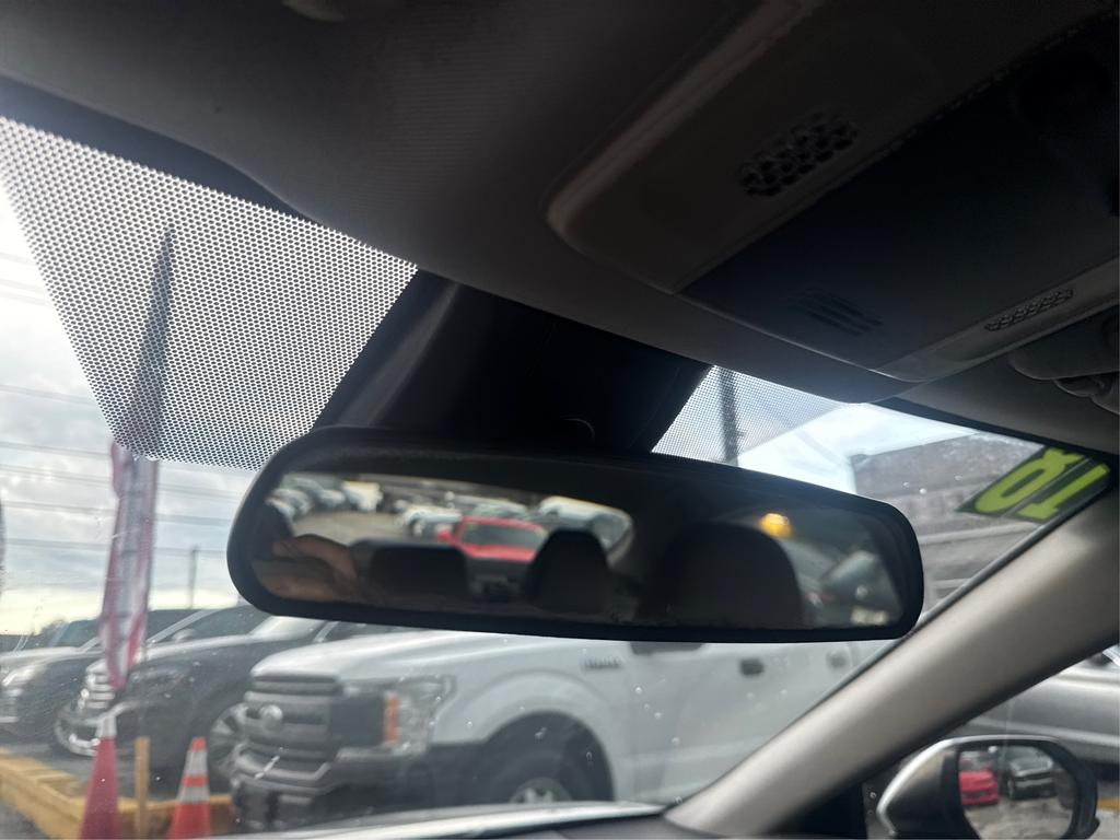 2018 Toyota Camry - $16,995