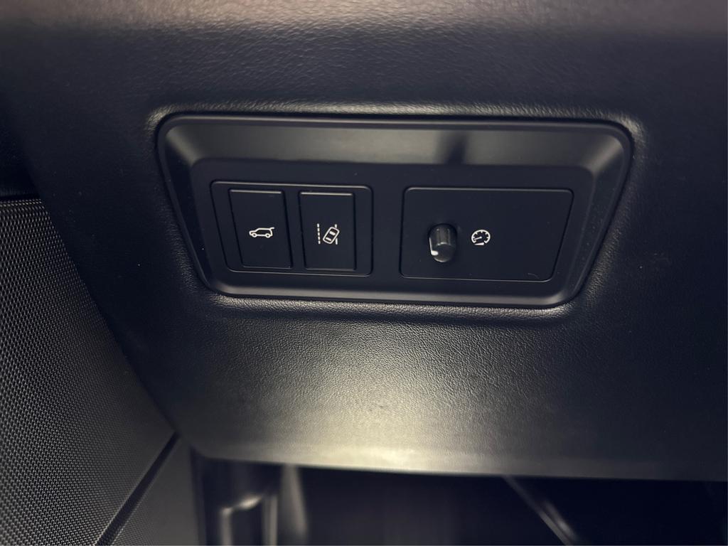 2017 Land Rover Range Rover Sport - $13,995
