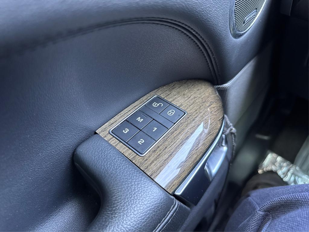 2017 Land Rover Range Rover Sport - $13,995
