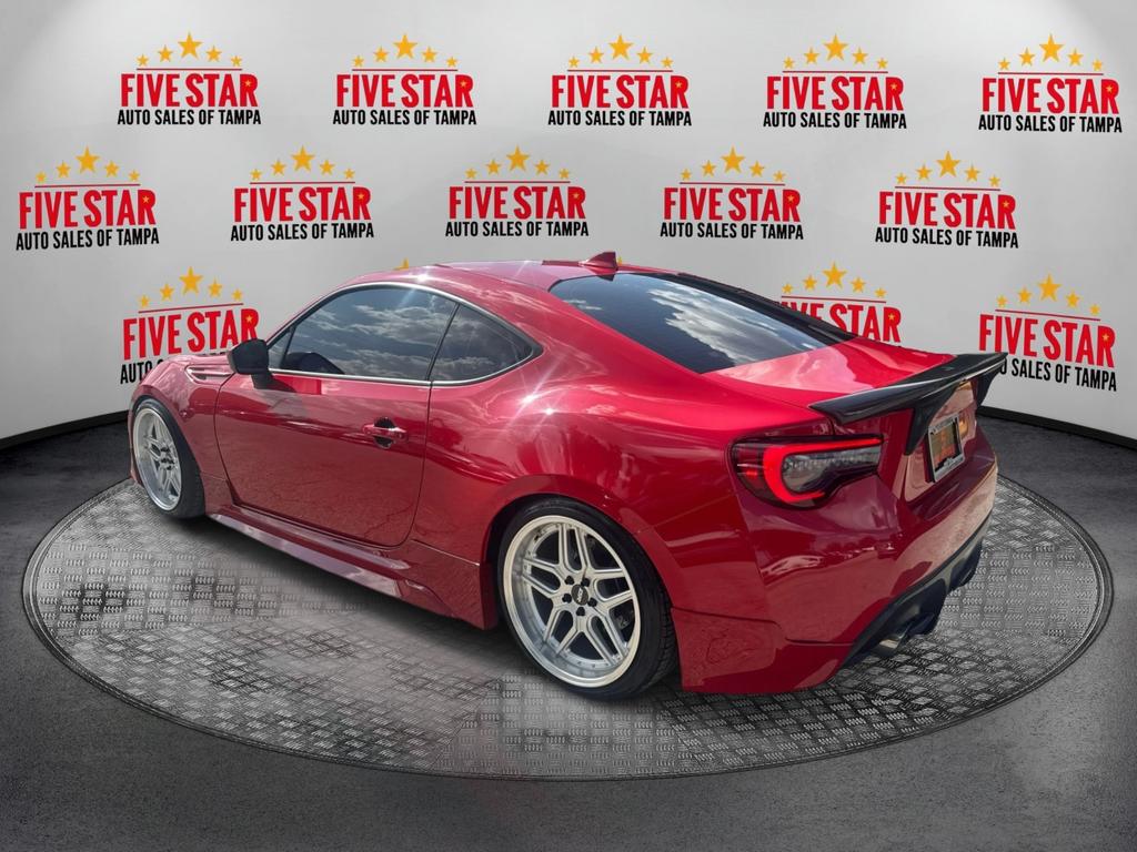2017 Toyota 86 - $14,995