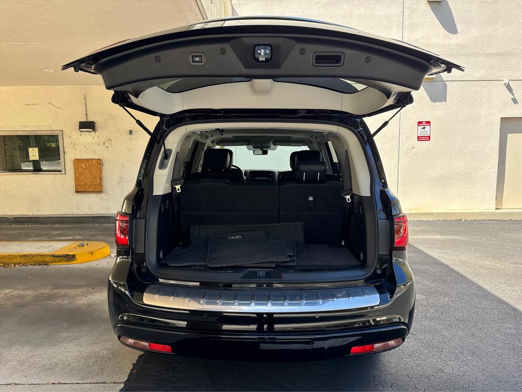 2020 Infiniti QX80 Luxe photo