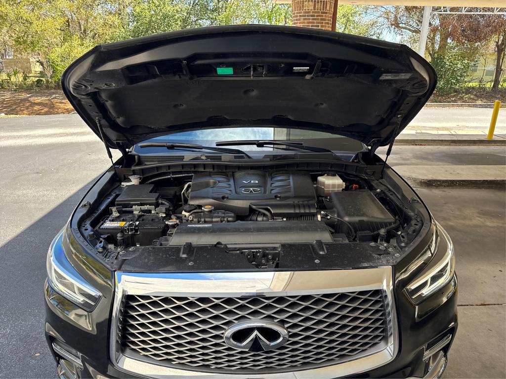 2020 Infiniti QX80 Luxe photo