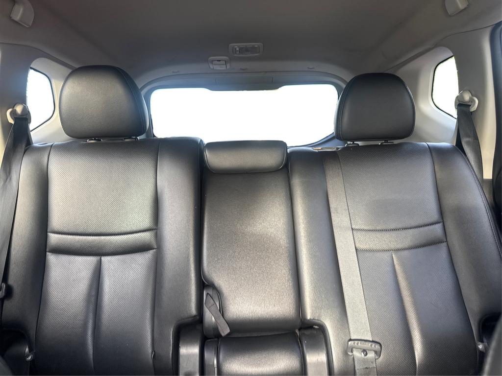 2018 Nissan Rogue - $9,995