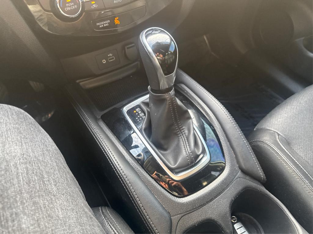 2018 Nissan Rogue - $9,995