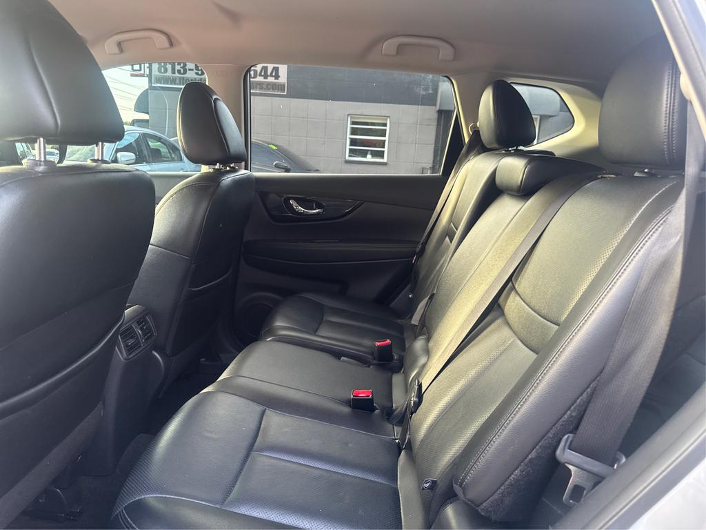 2018 Nissan Rogue - $9,995
