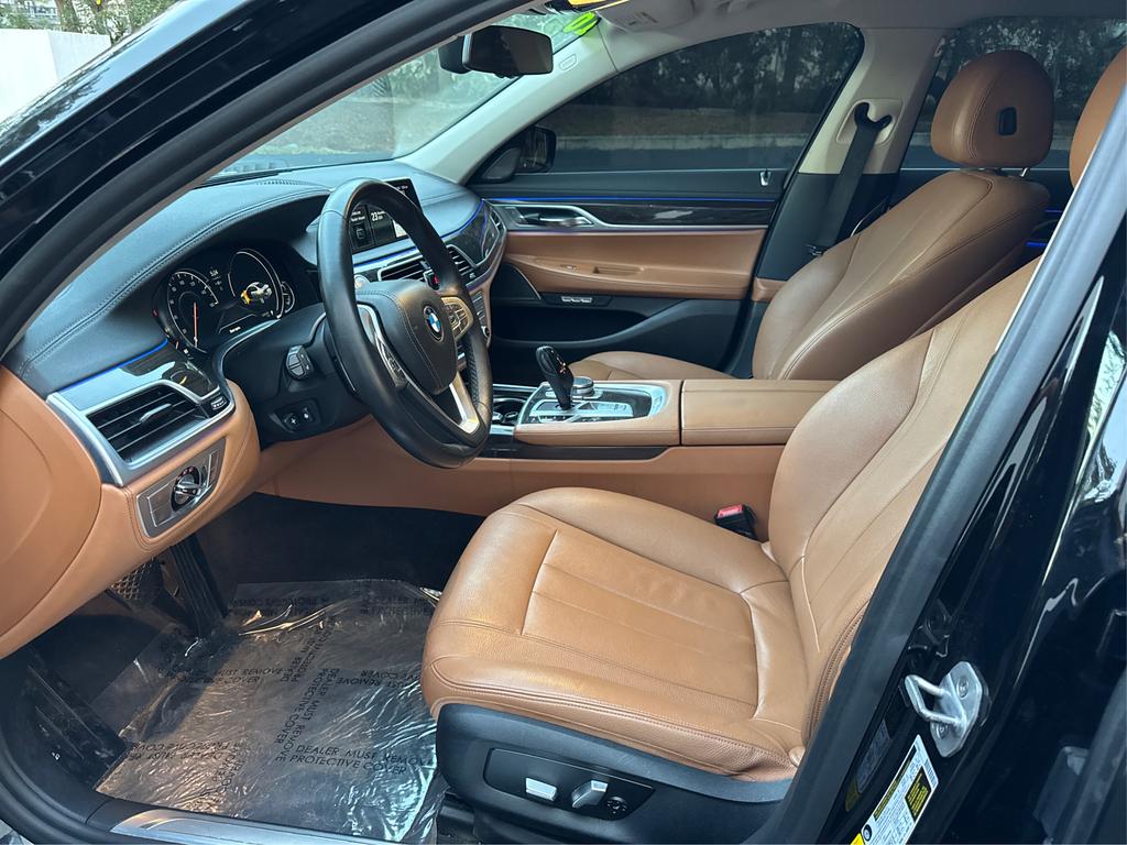 2018 BMW 7-Series 740i photo