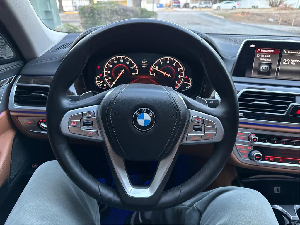2018 BMW 7-Series 740i photo