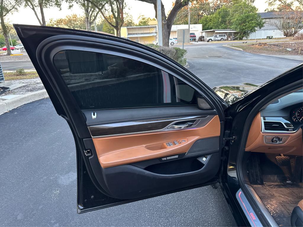 2018 BMW 7-Series 740i photo