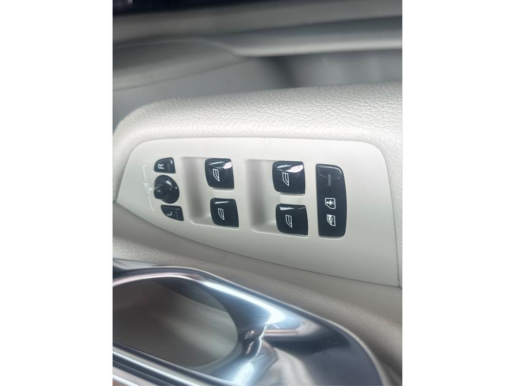 2021 Volvo XC90 - $24,995