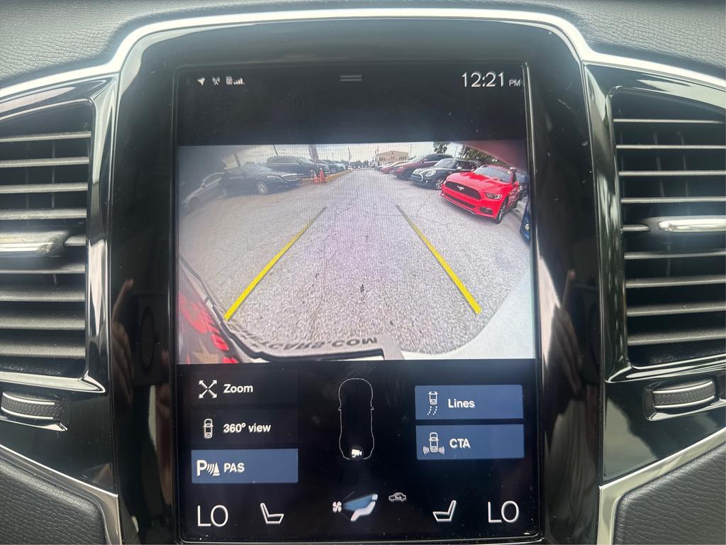 2021 Volvo XC90 - $24,995
