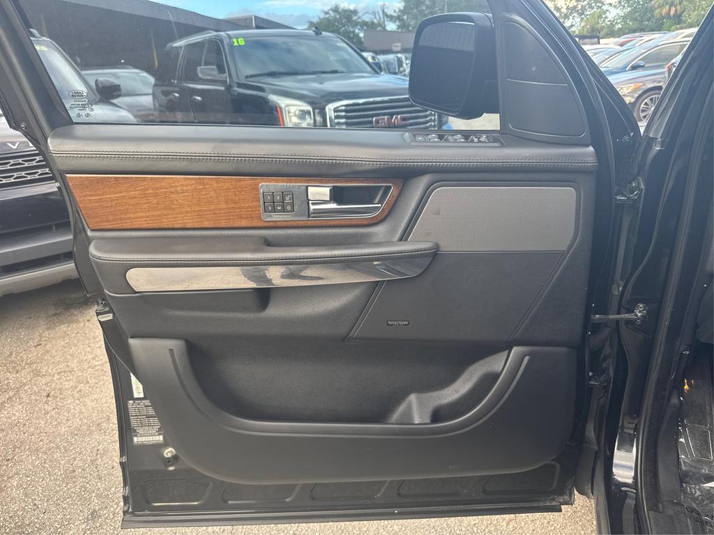2013 Land Rover Range Rover Sport - $9,995
