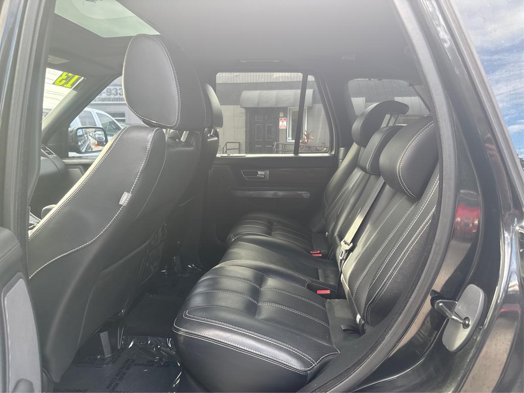 2013 Land Rover Range Rover Sport - $9,995