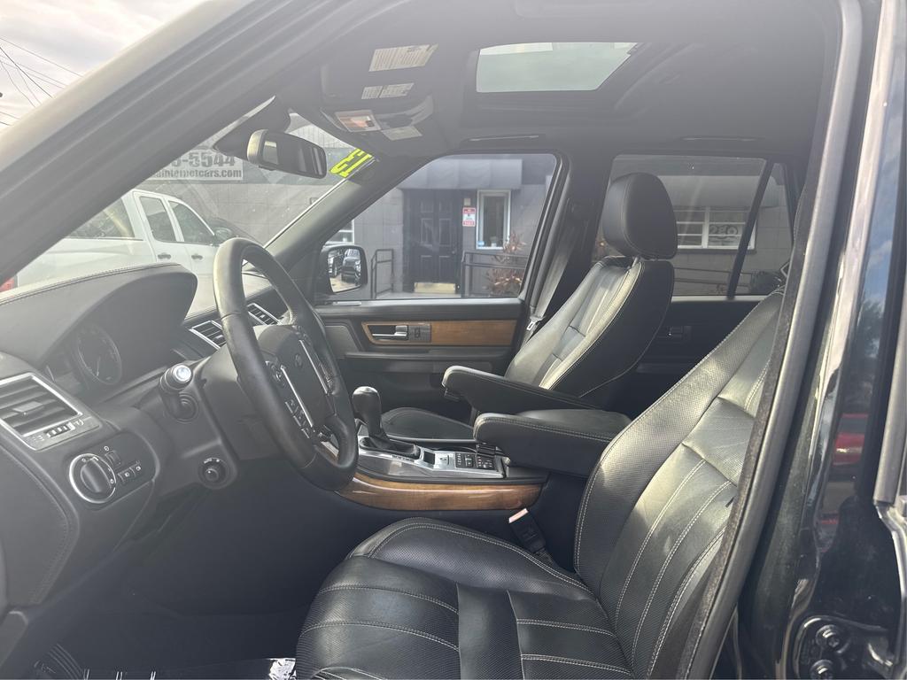 2013 Land Rover Range Rover Sport - $9,995