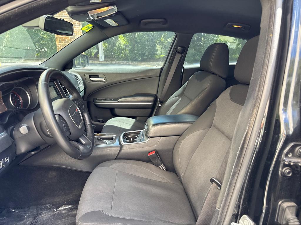 2015 Dodge Charger - $9,995