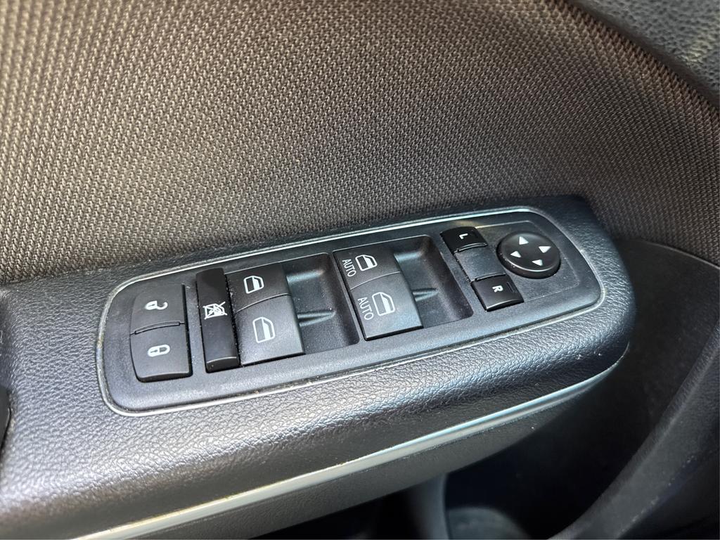 2015 Dodge Charger - $9,995