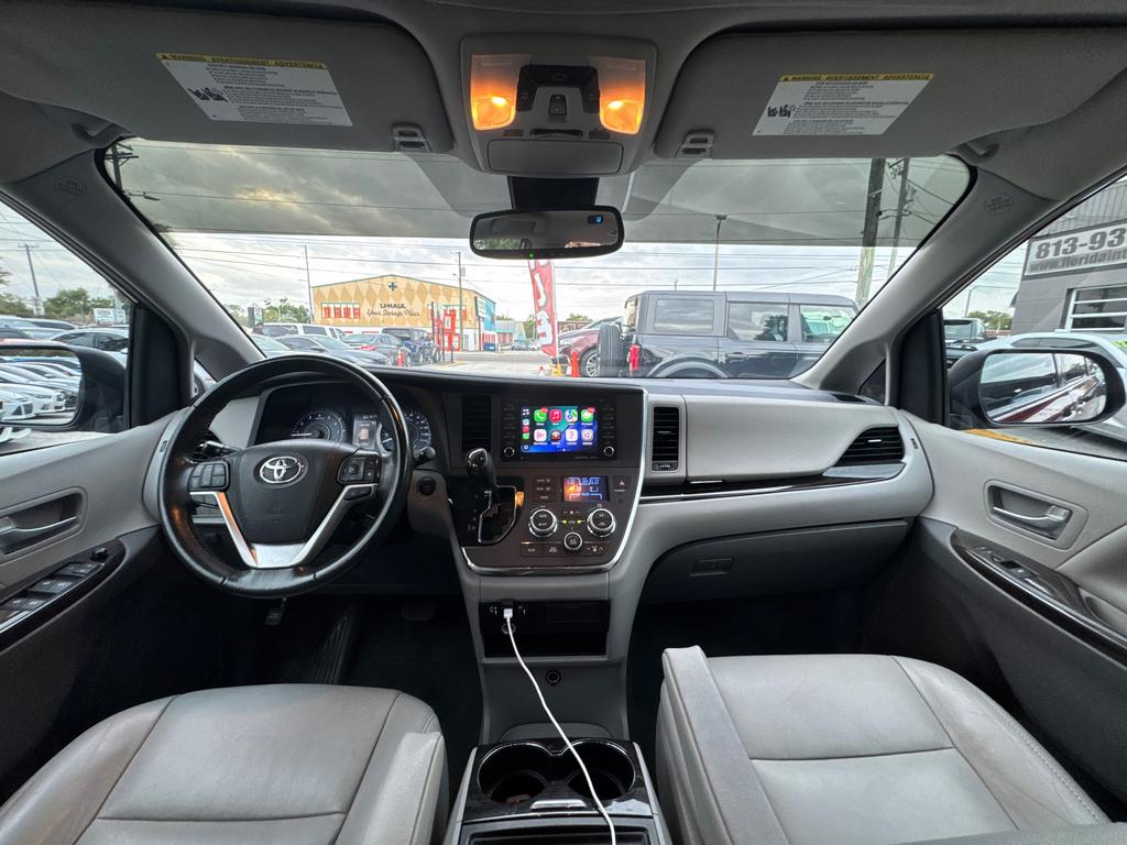 2019 Toyota Sienna - $19,995