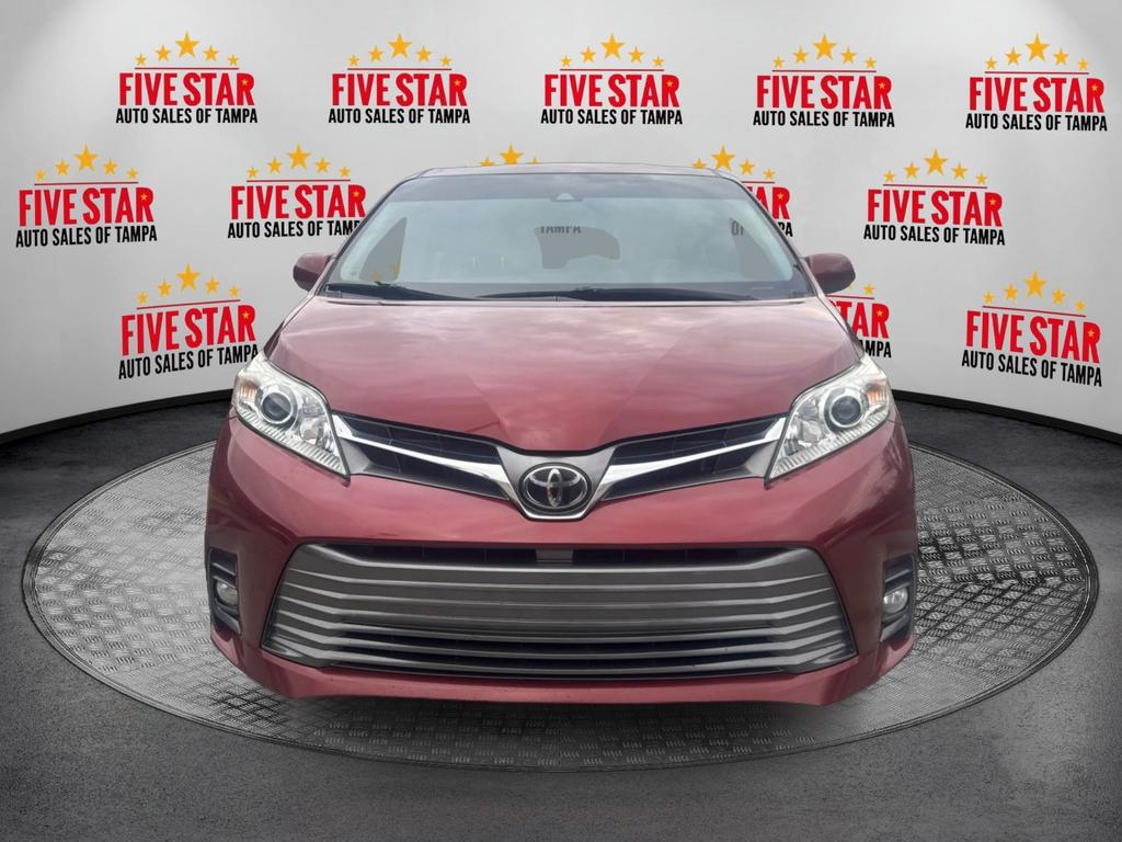 2019 Toyota Sienna - $19,995