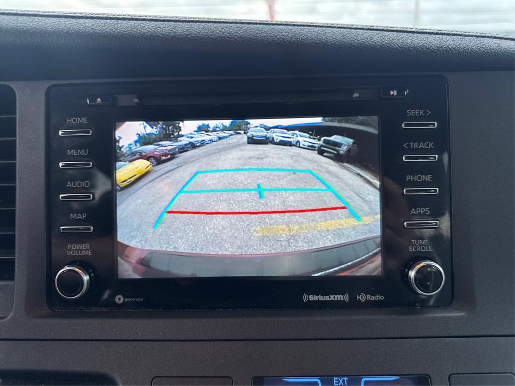 2019 Toyota Sienna - $19,995