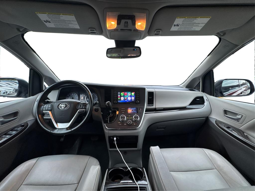 2019 Toyota Sienna - $19,995