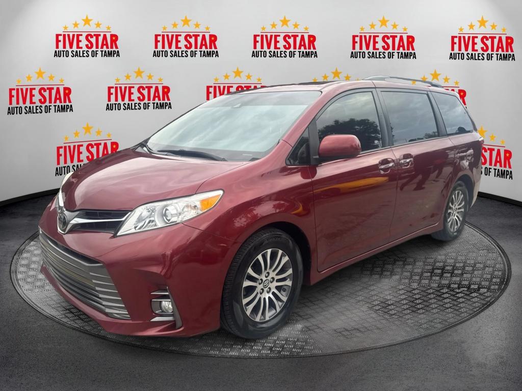 2019 Toyota Sienna - $19,995