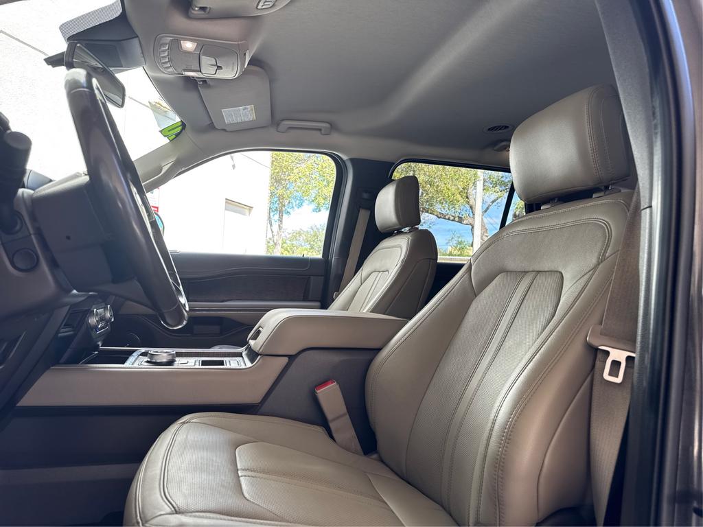 2020 Ford Expedition Max Limited photo