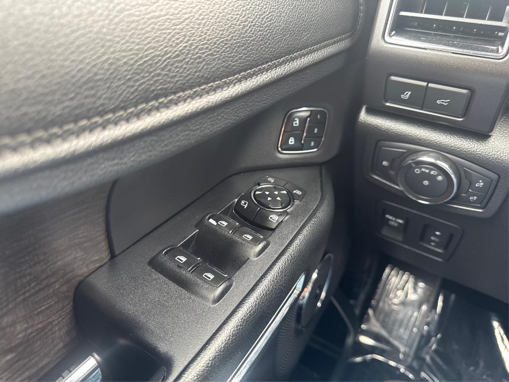 2018 Ford Expedition - $21,995