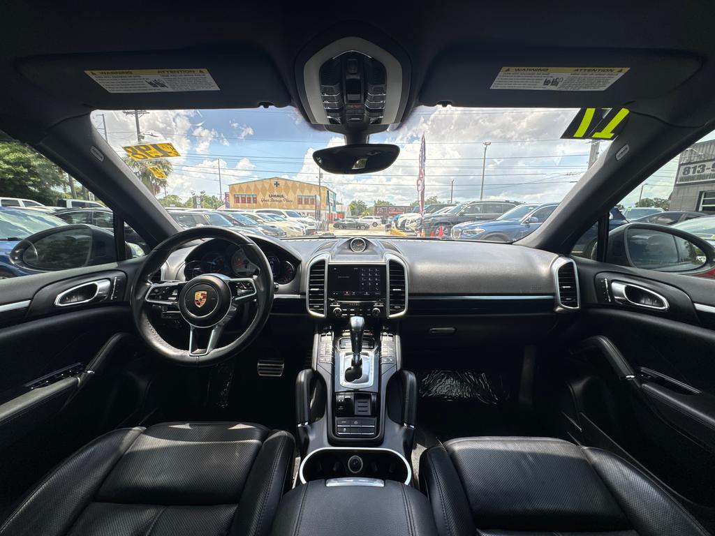 2017 Porsche Cayenne - $25,995