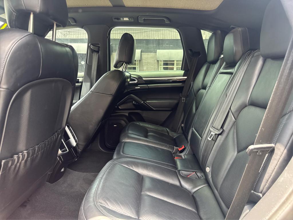 2017 Porsche Cayenne - $25,995