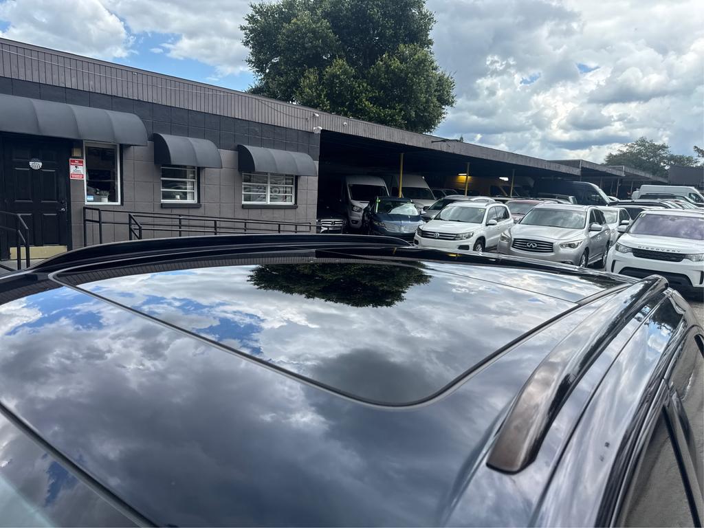 2019 Porsche Cayenne - $31,995
