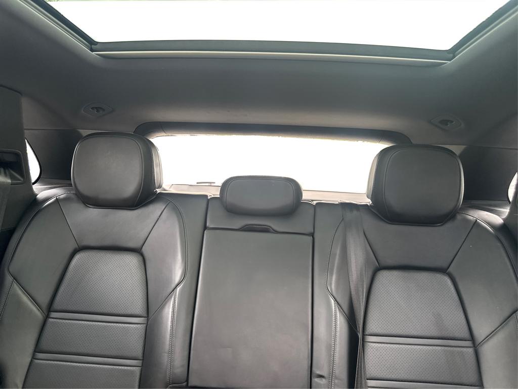 2019 Porsche Cayenne - $31,995