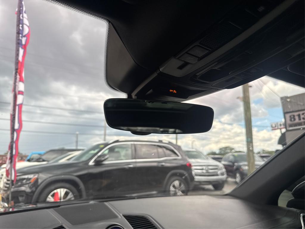 2019 Porsche Cayenne - $31,995