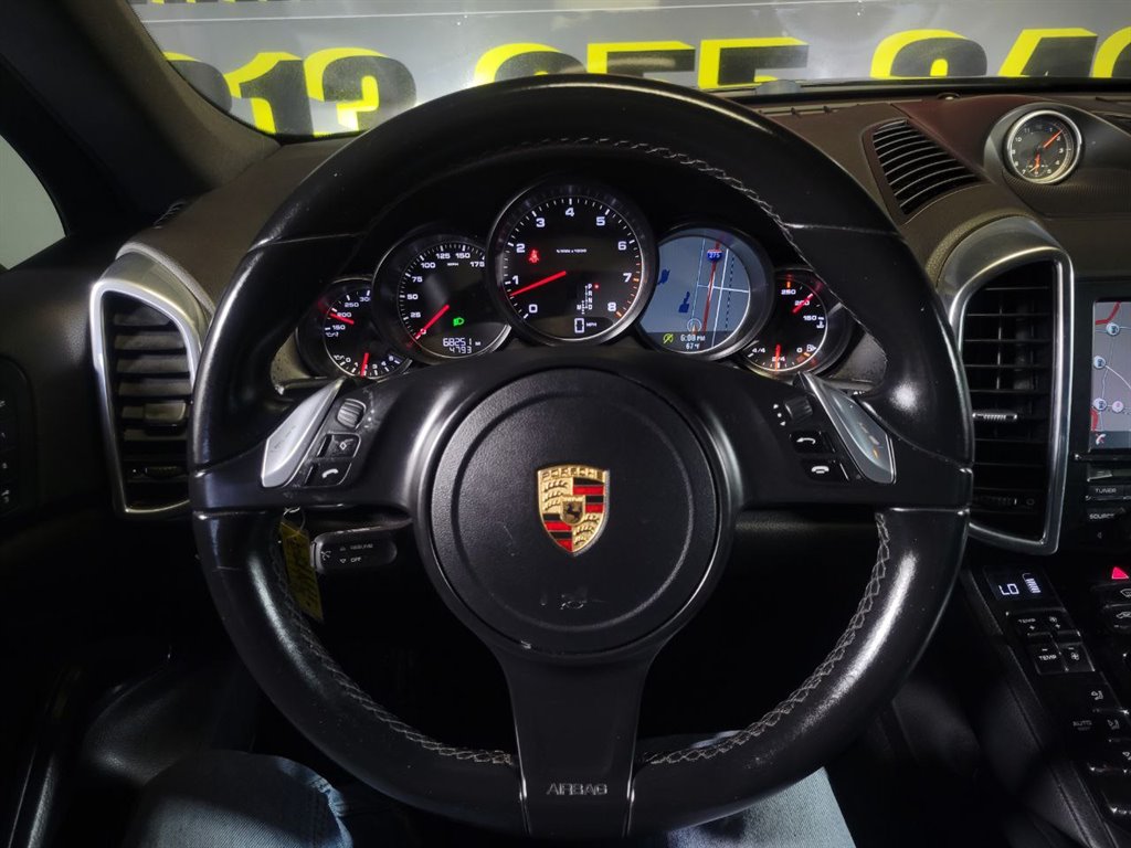 2014 Porsche Cayenne photo