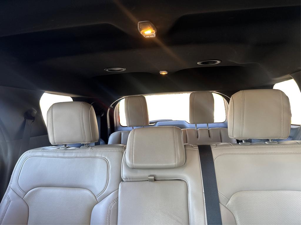 2018 Ford Explorer - $12,995