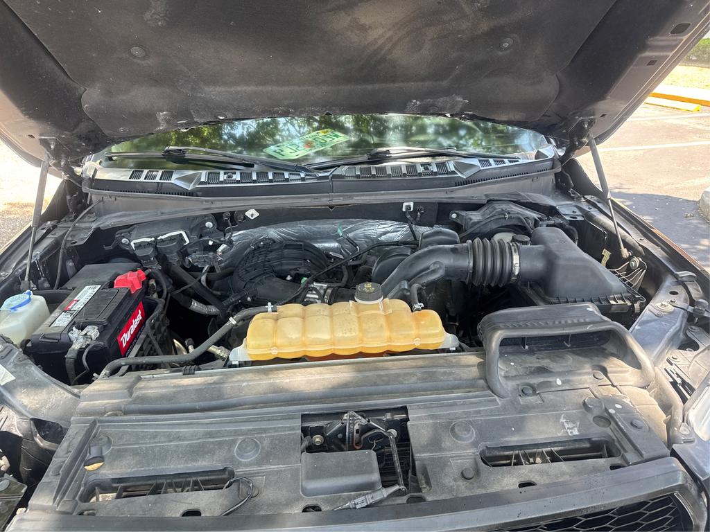2016 Ford F150 XLT photo