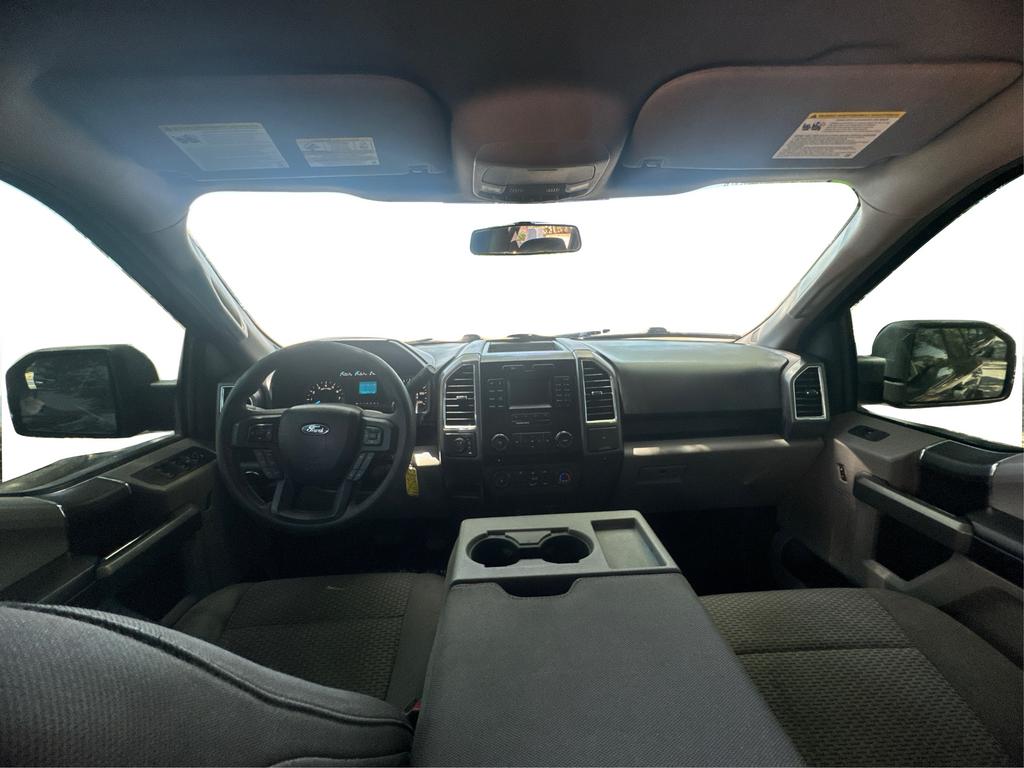 2016 Ford F150 XLT photo