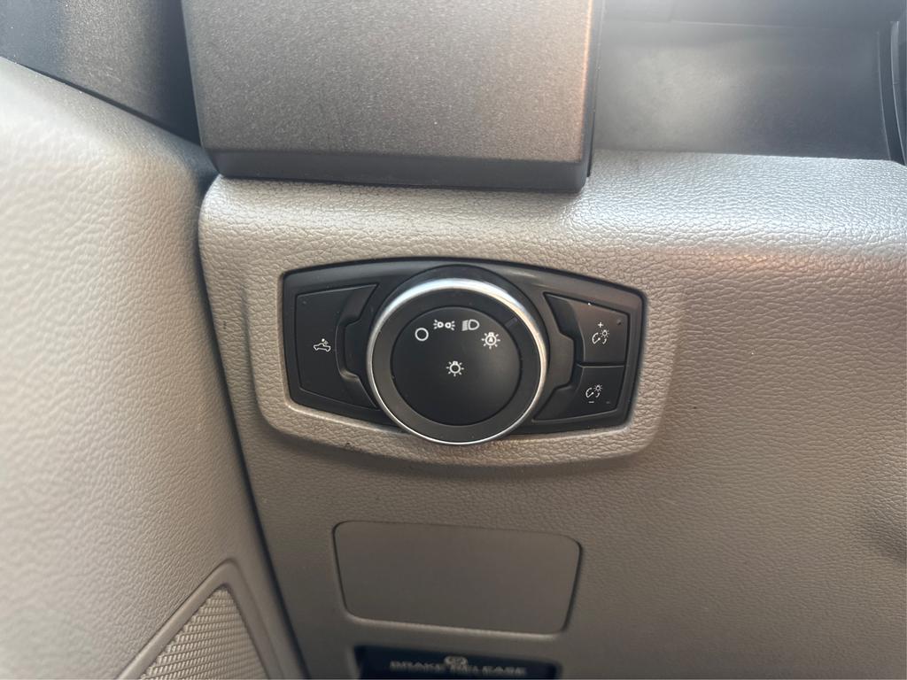 2017 Ford F350 - $24,995