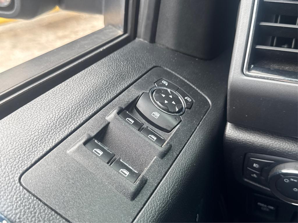 2020 Ford F-150 - $28,995