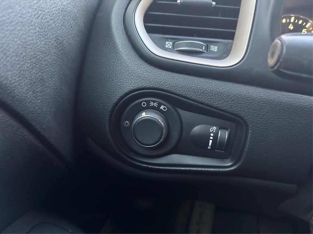 2015 Jeep Renegade Sport photo