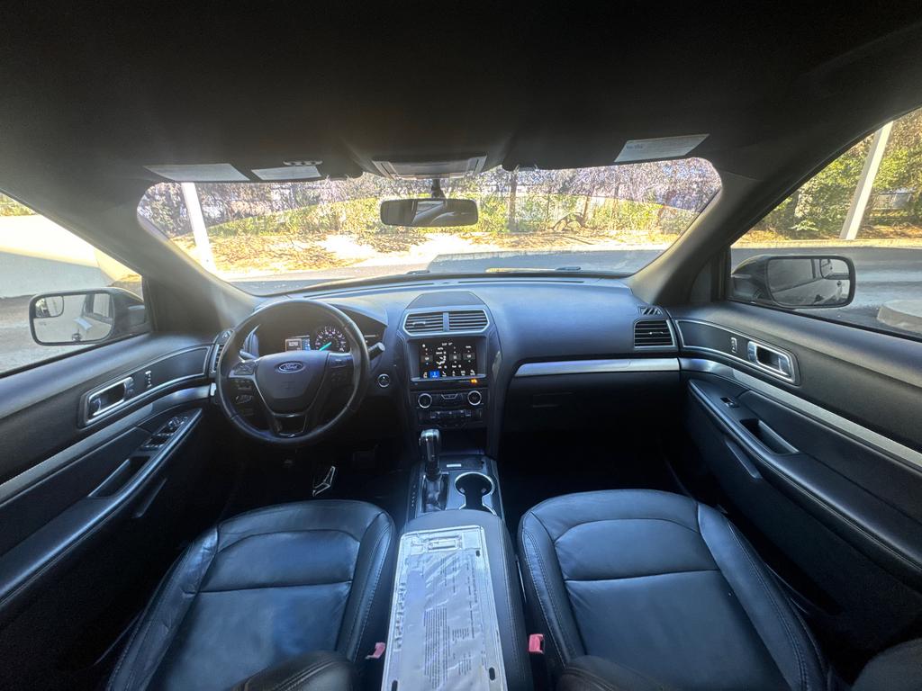 2018 Ford Explorer - $11,995
