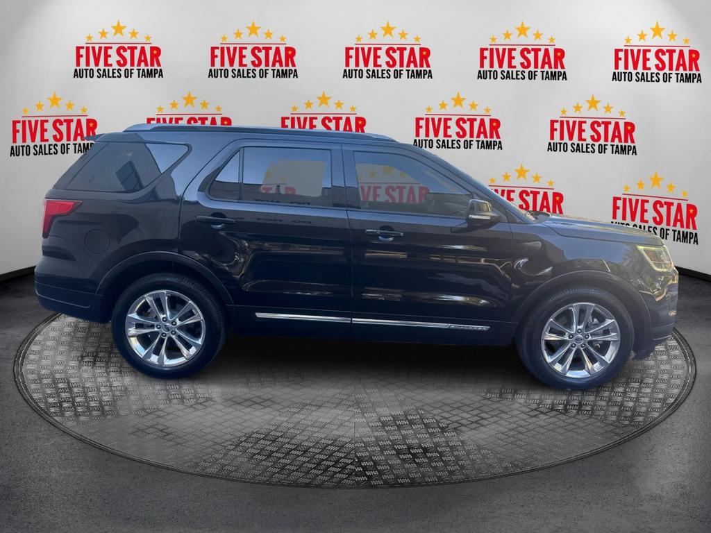 2018 Ford Explorer - $11,995