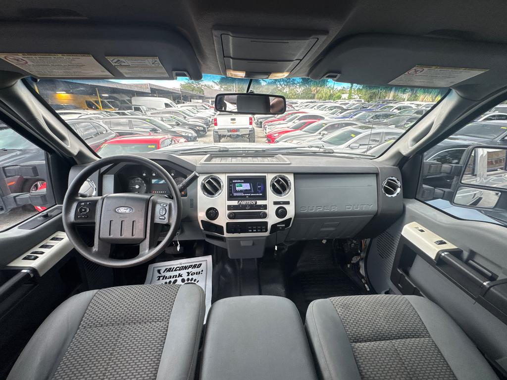 2016 Ford F-350 - $19,995