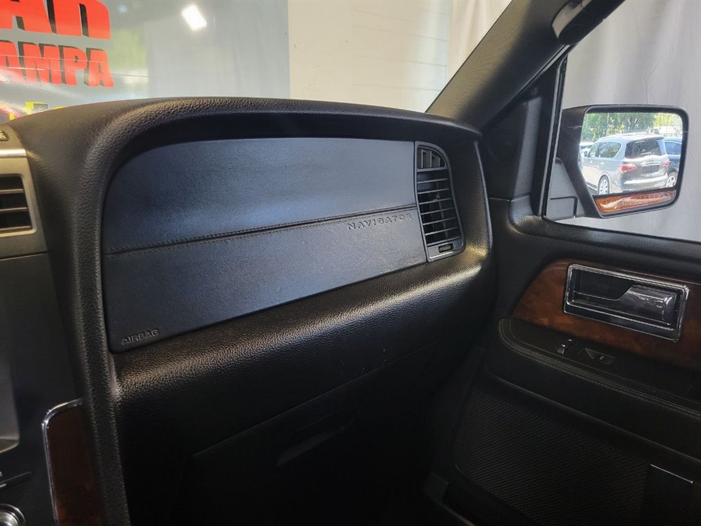 2015 Lincoln Navigator SUV photo