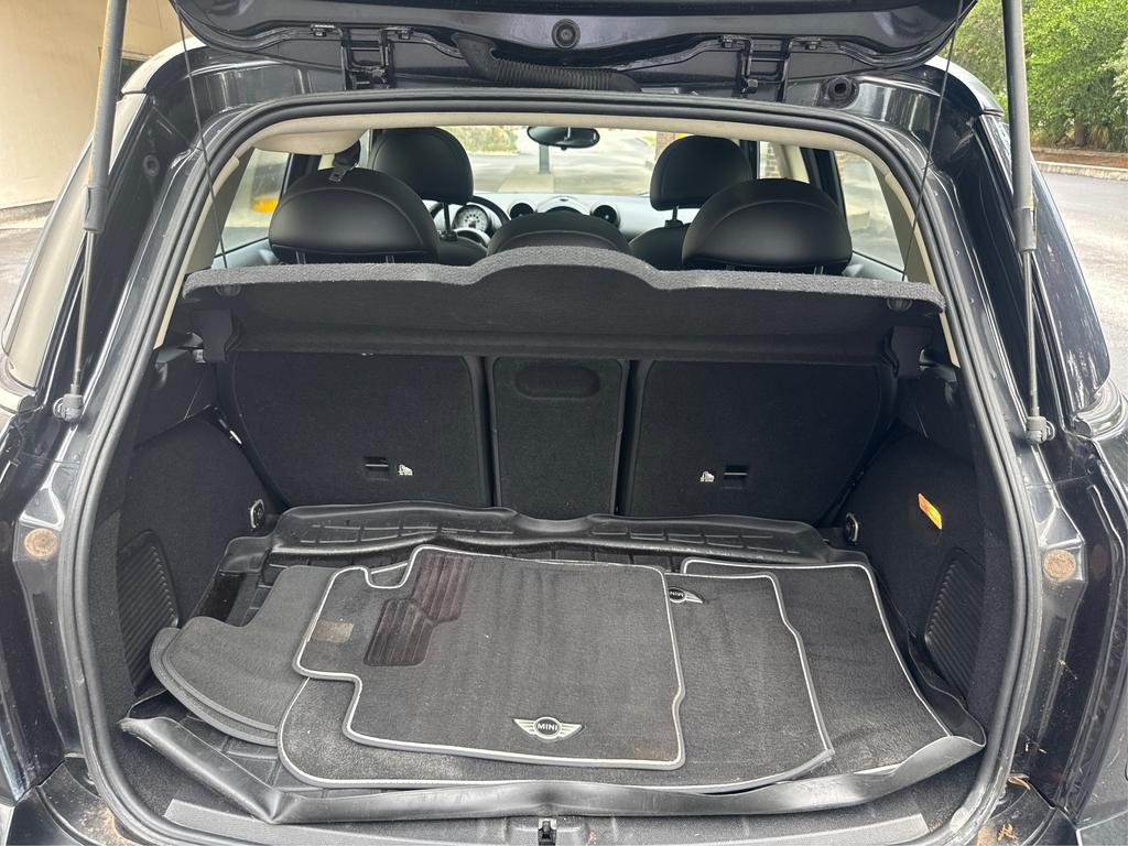 2013 MINI Countryman - $6,995