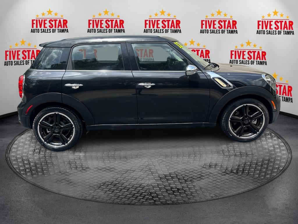 2013 MINI Countryman - $6,995