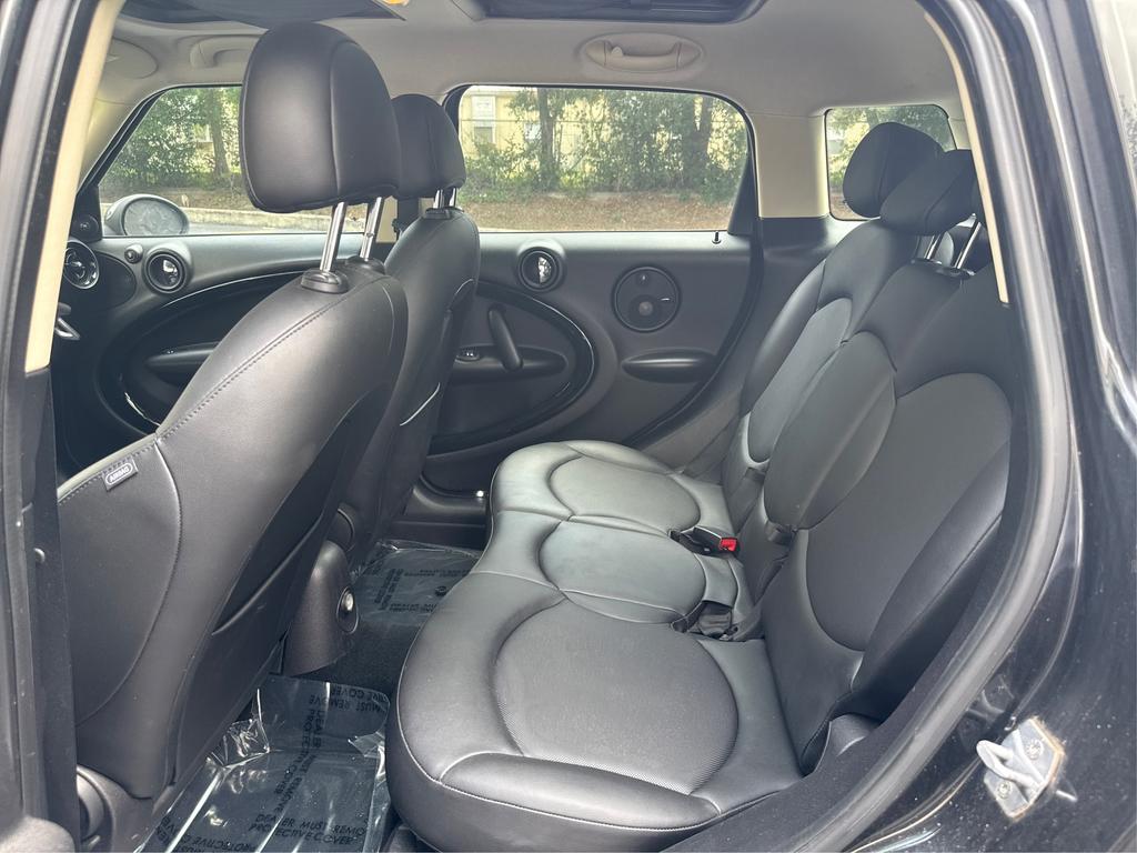 2013 MINI Countryman - $6,995