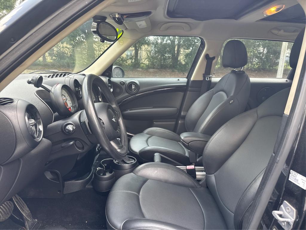2013 MINI Countryman - $6,995