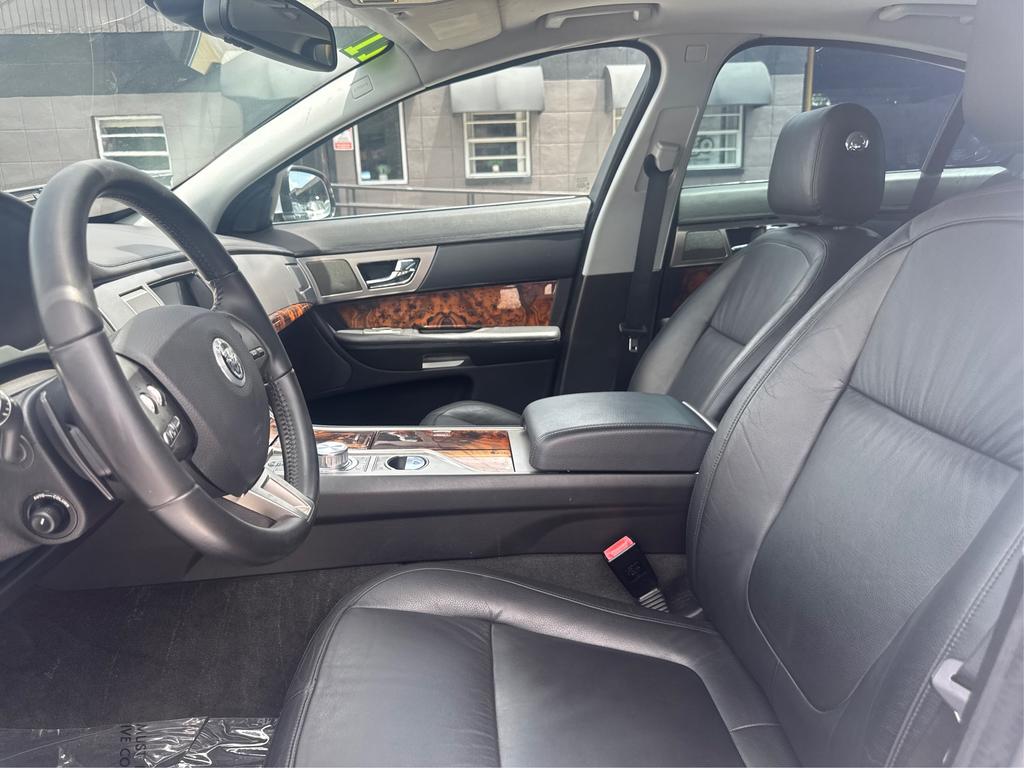 2011 Jaguar XF - $6,995